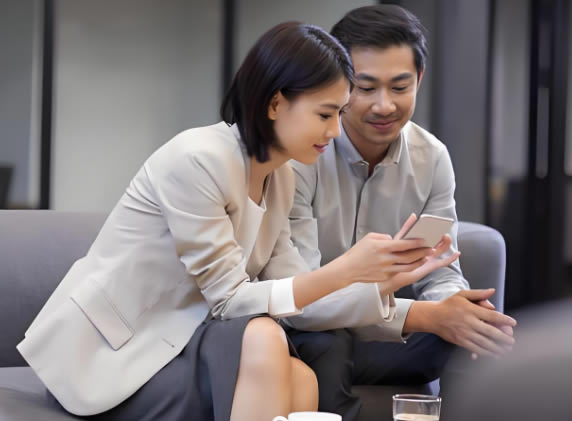 老公和公司女同事经常聊天有问题吗？