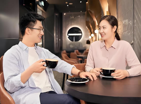 老公背着我跟别的女人暧昧聊天算是背叛吗