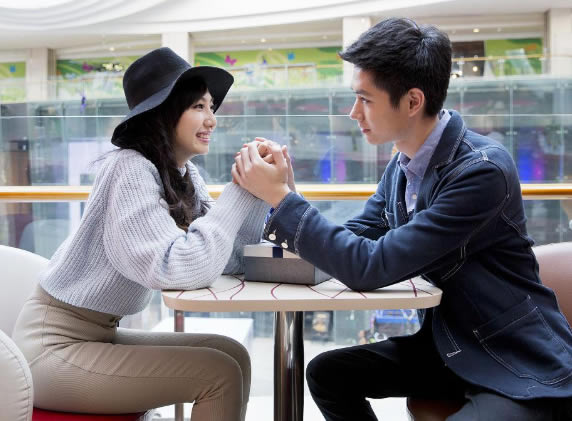 老婆有婚外遇执意要离婚甚至净身出户怎么办